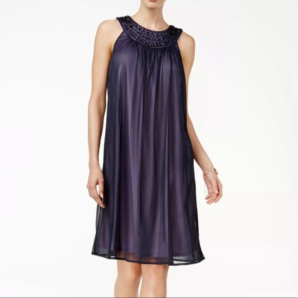 Jessica Howard Dresses & Skirts - Women’s Formal Dress Size 14 Jessica Howard Short Cocktail Beaded Neckline Gown